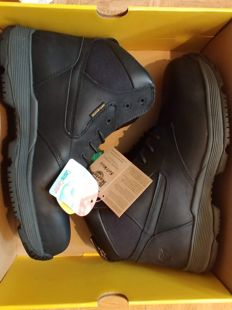 dr martens corvid